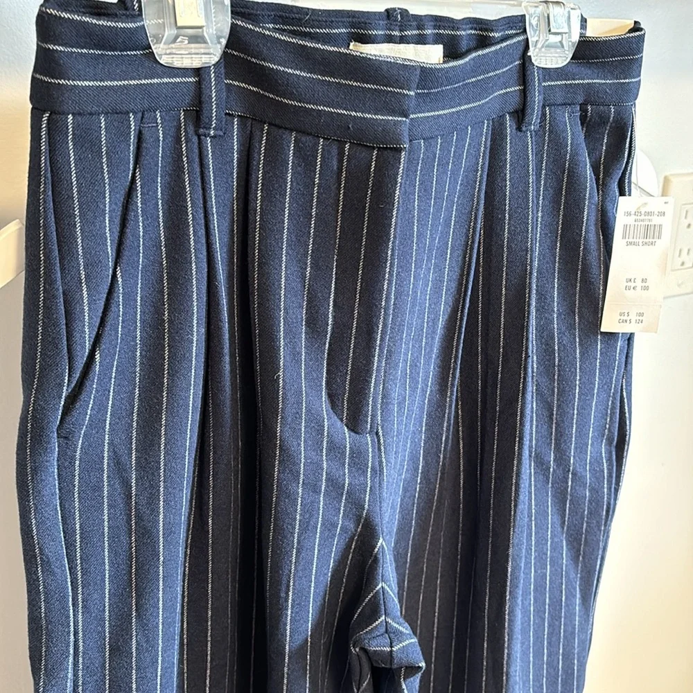Abercrombie & Fitch Tailored Wide Leg pant. - Picture 3 of 10